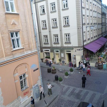 Apartment On Staroievreiska Lviv Dış mekan fotoğraf