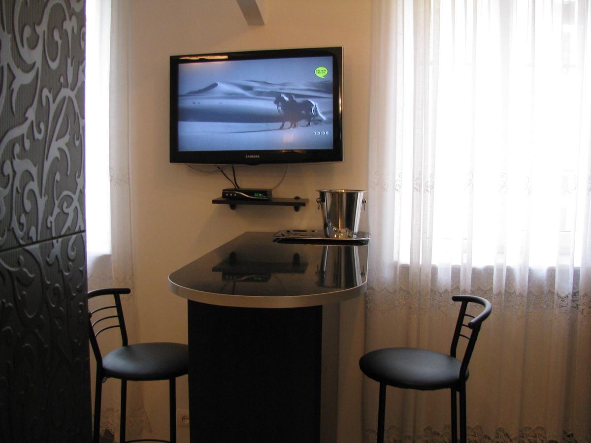 Apartment On Staroievreiska Lviv Dış mekan fotoğraf
