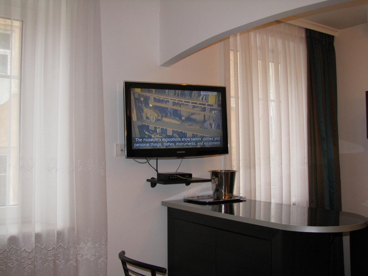 Apartment On Staroievreiska Lviv Dış mekan fotoğraf