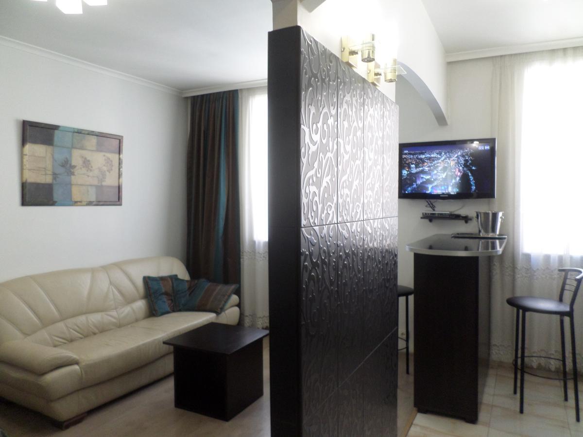 Apartment On Staroievreiska Lviv Dış mekan fotoğraf